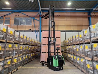 Gabelhochhubwagen mit klappbarer Plattform Hangcha CDD16-AC2S-LI