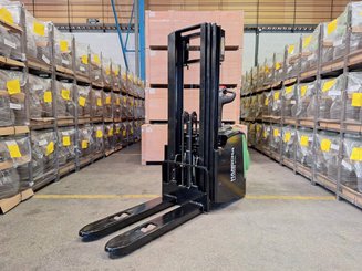 Gabelhochhubwagen mit klappbarer Plattform Hangcha CDD16-AC2S-LI