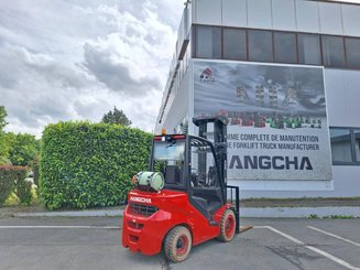 4-Rad Gabelstapler Hangcha XF35G-2