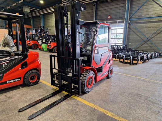 4-Rad Gabelstapler Hangcha XF25D-2 (CPCD25-X2H7F1) - 1