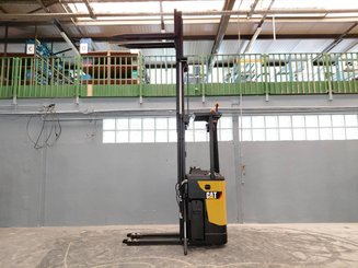 Hochhubwagen Fahrerstand Caterpillar NSR16N