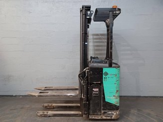 Hochhubwagen Fahrerstand Caterpillar NSR16N