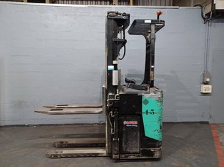 Hochhubwagen Fahrerstand Caterpillar NSR20N