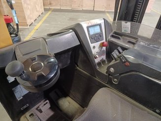 Schubmaststapler Caterpillar NR14NH