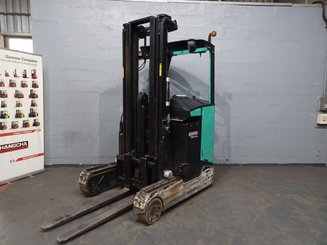 Schubmaststapler Caterpillar NR16N