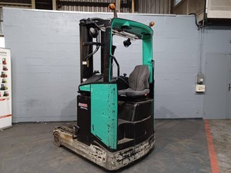 Schubmaststapler Caterpillar NR16N