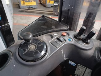 Hochhubwagen Fahrerstand Caterpillar NSR16N