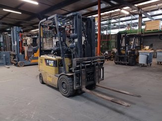 4-Rad Gabelstapler Caterpillar EP25K-PAC