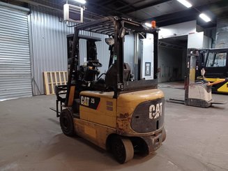 4-Rad Gabelstapler Caterpillar EP25K-PAC