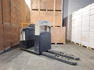 Niederhub-Kommissionierer Crown GPC3020