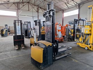 Hochhubwagen mit Deichsel Caterpillar NSP16NI