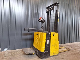 Hochhubwagen Yale MS12X