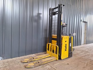 Hochhubwagen Yale MS12X