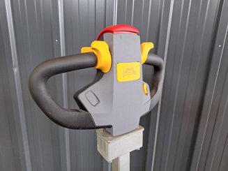 Schlepper STI PTA1 - 7