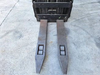Hochhubwagen Fahrerstand Caterpillar NSR16N