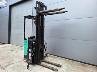 Hochhubwagen Fahrerstand Caterpillar NSR16N