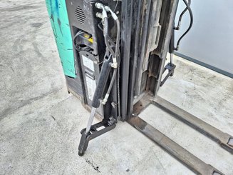 Hochhubwagen Fahrerstand Caterpillar NSR16N