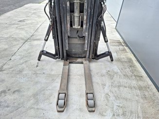 Hochhubwagen Fahrerstand Caterpillar NSR16N