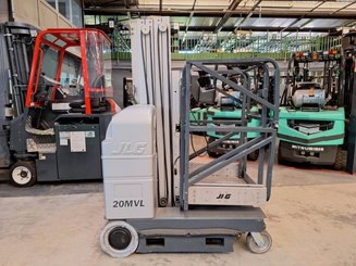 Senkrechtlift JLG 20MVL