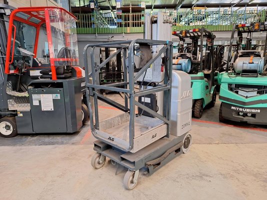 Senkrechtlift JLG 20MVL - 1