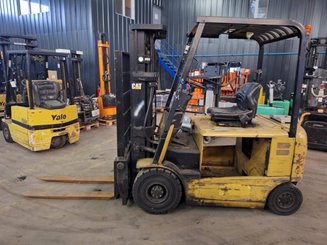 4-Rad Gabelstapler Caterpillar EP25K-PAC