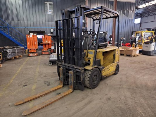 4-Rad Gabelstapler Caterpillar EP25K-PAC - 1