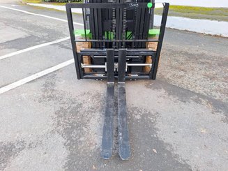 4-Rad Gabelstapler Hangcha AE25-I