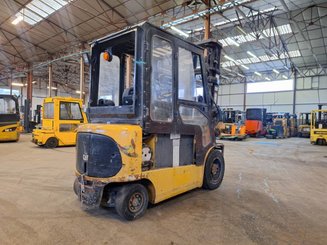 4-Rad Gabelstapler Caterpillar EP30K
