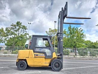 4-Rad Gabelstapler Caterpillar GP50K