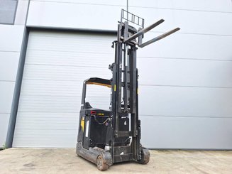 Schubmaststapler Caterpillar NR16N2