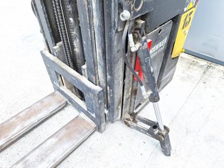 Hochhubwagen Fahrerstand Caterpillar NSR20N