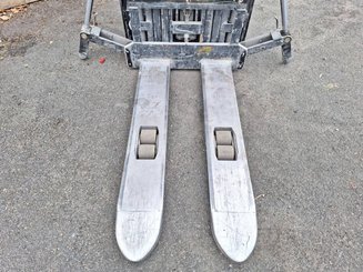 Hochhubwagen mit Deichsel Caterpillar NSP16N2