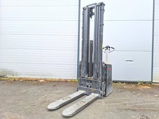 Hochhubwagen mit Deichsel Caterpillar NSP16N2