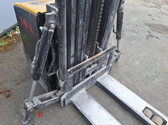 Hochhubwagen mit Deichsel Caterpillar NSP16N2
