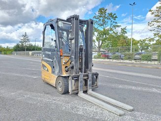 3-Rad Gabelstapler Caterpillar EP16NT