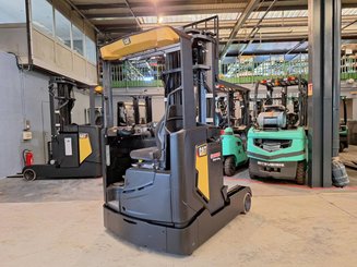Schubmaststapler Caterpillar NR16N2