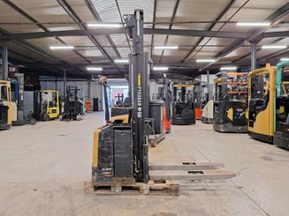 Hochhubwagen mit Deichsel Caterpillar NSP16N