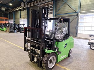 4-Rad Gabelstapler Hangcha AE30-I