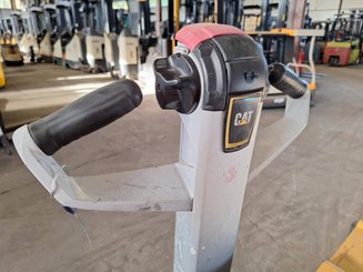 Niederhubwagen mit Deichsel Caterpillar NPP20N