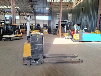 Niederhubwagen mit Deichsel Caterpillar NPP20N
