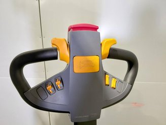 Gabelhochhubwagen mit klappbarer Plattform Hangcha CQDB16-AC2S-I