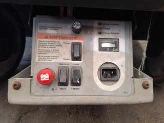 Senkrechtlift Crown WAVE50-84