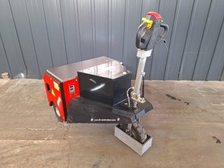 Schlepper STI PTA2A