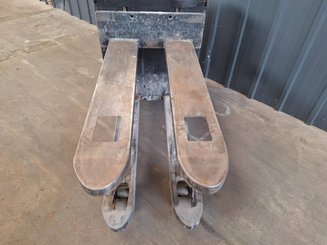 Niederhubwagen mit Deichsel Caterpillar NPP20N2E