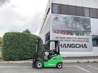 4-Rad Gabelstapler Hangcha XC25i