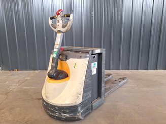 Niederhubwagen mit Deichsel Crown WP3080