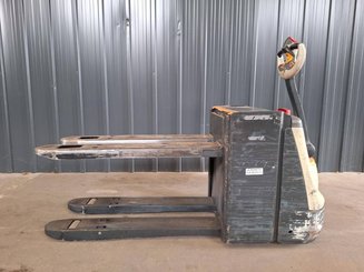 Niederhubwagen mit Deichsel Crown WP3080