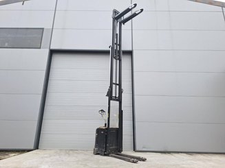 Hochhubwagen mit Deichsel Caterpillar NSV16Ni