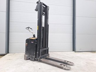 Hochhubwagen mit Deichsel Caterpillar NSV16Ni