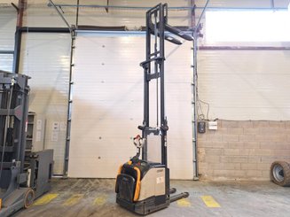 Gabelhochhubwagen mit klappbarer Plattform Crown ET4000-1.4